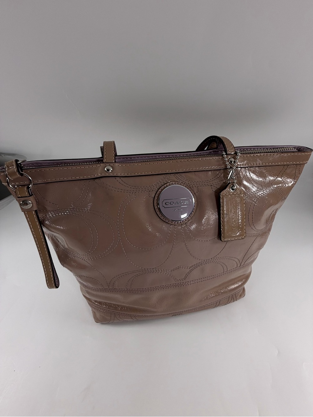 Coach Taupe Patent Leather Signature C Embossed‎ Tote Zip Shoulder Bag F15142